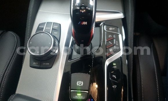 اشتري مستعمل BMW M5 White سيارة في Maseru في Maseru اشتري مستعمل BMW M5 White سيارة في Maseru في Maseru