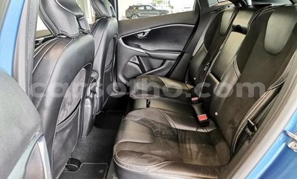 Acheter Occasion Voiture Volvo V40 Bleu à Maseru, Maseru Acheter Occasion Voiture Volvo V40 Bleu à Maseru, Maseru