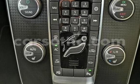 Acheter Occasion Voiture Volvo V40 Bleu à Maseru, Maseru Acheter Occasion Voiture Volvo V40 Bleu à Maseru, Maseru