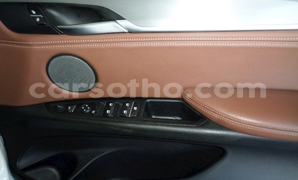 Acheter Occasion Voiture BMW X5 Blanc à Maseru, Maseru Acheter Occasion Voiture BMW X5 Blanc à Maseru, Maseru