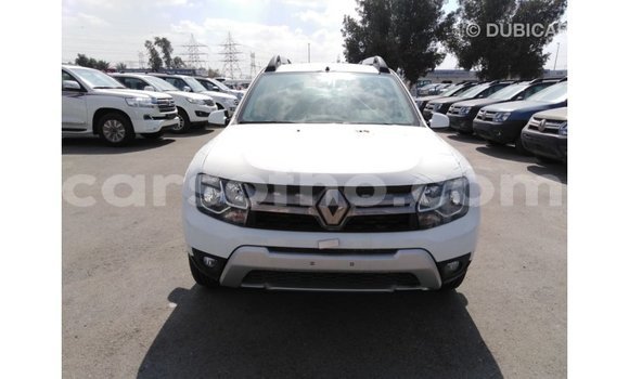 Acheter Import Voiture Renault Duster Blanc à Import - Dubai, Maseru Acheter Import Voiture Renault Duster Blanc à Import - Dubai, Maseru