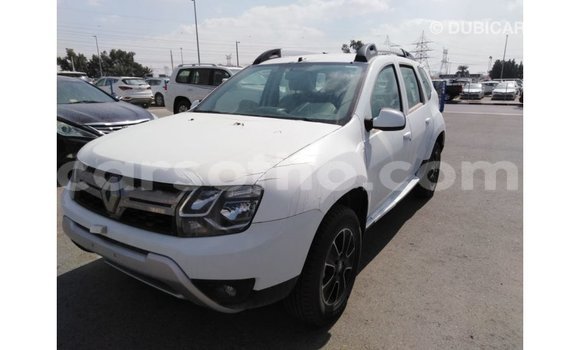Acheter Import Voiture Renault Duster Blanc à Import - Dubai, Maseru Acheter Import Voiture Renault Duster Blanc à Import - Dubai, Maseru
