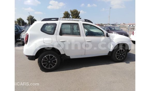 Acheter Import Voiture Renault Duster Blanc à Import - Dubai, Maseru Acheter Import Voiture Renault Duster Blanc à Import - Dubai, Maseru