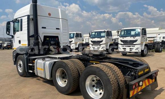 اشتري مستعمل Man Silent White شاحنة في Butha–Buthe في Thaba-Tseka اشتري مستعمل Man Silent White شاحنة في Butha–Buthe في Thaba-Tseka