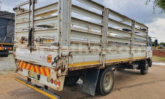 اشتري مستعمل Nissan UD White شاحنة في Butha–Buthe في Thaba-Tseka اشتري مستعمل Nissan UD White شاحنة في Butha–Buthe في Thaba-Tseka