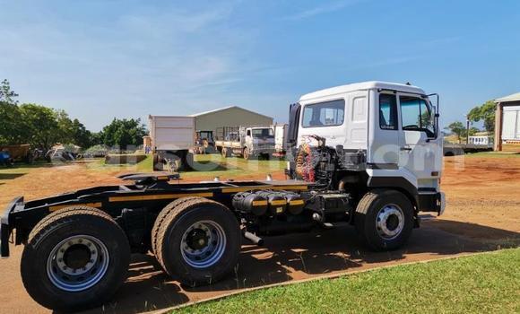 اشتري مستعمل Nissan UD White شاحنة في Butha–Buthe في Thaba-Tseka اشتري مستعمل Nissan UD White شاحنة في Butha–Buthe في Thaba-Tseka