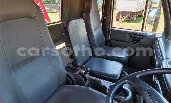 اشتري مستعمل Nissan UD White شاحنة في Butha–Buthe في Thaba-Tseka اشتري مستعمل Nissan UD White شاحنة في Butha–Buthe في Thaba-Tseka