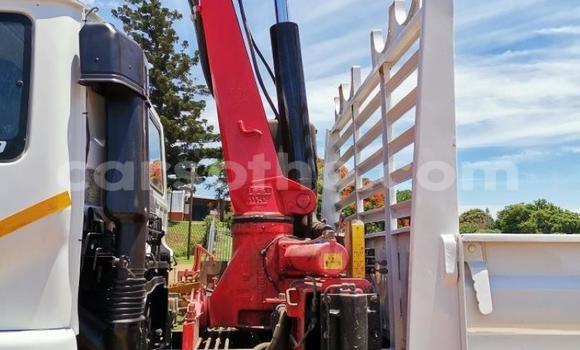 اشتري مستعمل Nissan UD White شاحنة في Butha–Buthe في Thaba-Tseka اشتري مستعمل Nissan UD White شاحنة في Butha–Buthe في Thaba-Tseka