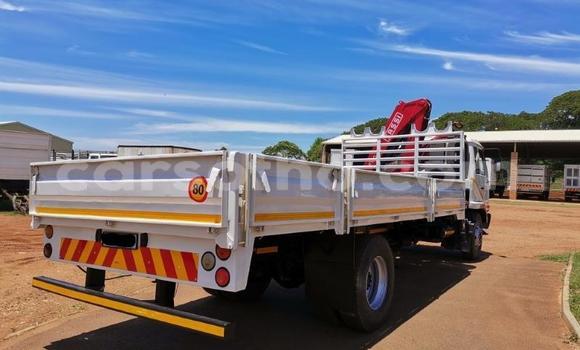 اشتري مستعمل Nissan UD White شاحنة في Butha–Buthe في Thaba-Tseka اشتري مستعمل Nissan UD White شاحنة في Butha–Buthe في Thaba-Tseka