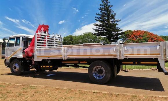 اشتري مستعمل Nissan UD White شاحنة في Butha–Buthe في Thaba-Tseka اشتري مستعمل Nissan UD White شاحنة في Butha–Buthe في Thaba-Tseka