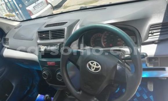 Sayi Na hannu Toyota Hilux Surf Red Mota in Maseru a Maseru Sayi Na hannu Toyota Hilux Surf Red Mota in Maseru a Maseru