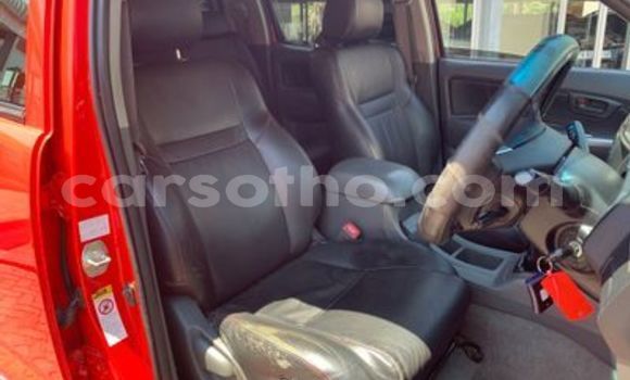 Sayi Na hannu Toyota Hilux Surf Red Mota in Maseru a Maseru Sayi Na hannu Toyota Hilux Surf Red Mota in Maseru a Maseru
