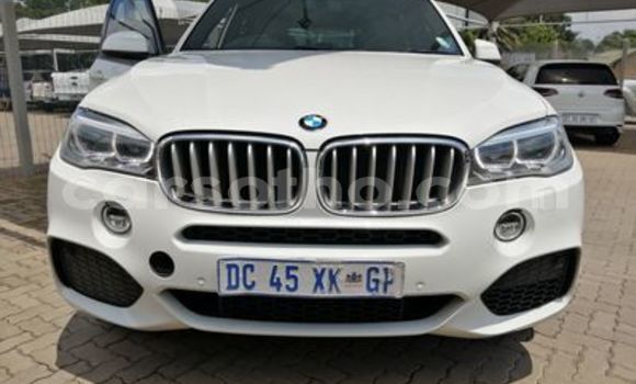 Sayi Na hannu BMW X5 White Mota in Maseru a Maseru Sayi Na hannu BMW X5 White Mota in Maseru a Maseru