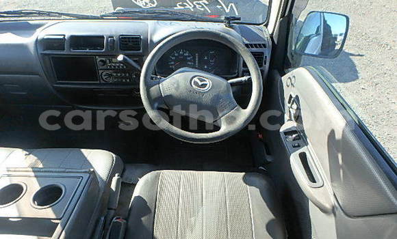 Sayi Na hannu Mazda Bongo White Mota in Butha–Buthe a Thaba-Tseka Sayi Na hannu Mazda Bongo White Mota in Butha–Buthe a Thaba-Tseka