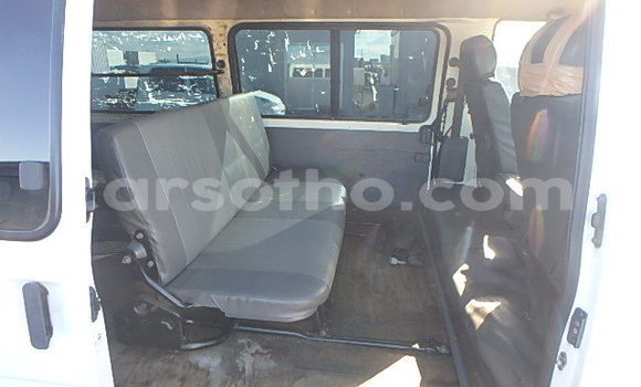 Sayi Na hannu Mazda Bongo White Mota in Butha–Buthe a Thaba-Tseka Sayi Na hannu Mazda Bongo White Mota in Butha–Buthe a Thaba-Tseka