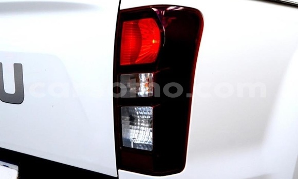 اشتري مستعمل Isuzu KB White سيارة في Butha Buthe في Butha-Buthe اشتري مستعمل Isuzu KB White سيارة في Butha Buthe في Butha-Buthe