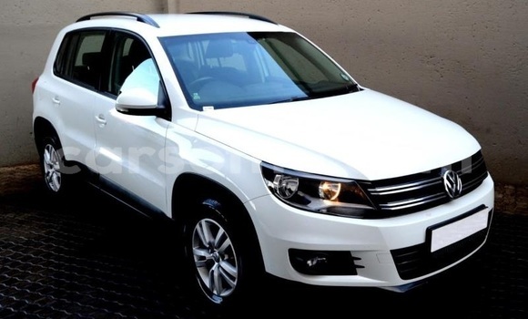 اشتري مستعمل Volkswagen Tiguan White سيارة في Butha Buthe في Butha-Buthe اشتري مستعمل Volkswagen Tiguan White سيارة في Butha Buthe في Butha-Buthe