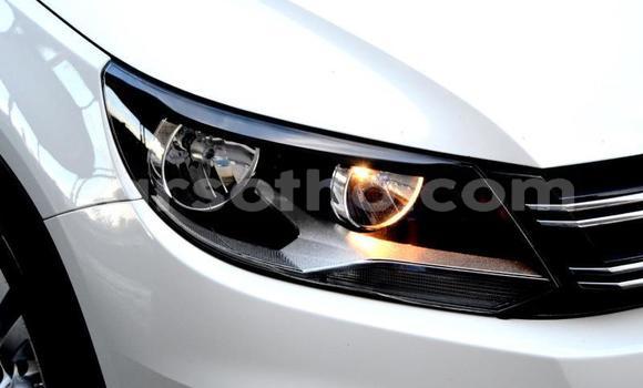 اشتري مستعمل Volkswagen Tiguan White سيارة في Butha Buthe في Butha-Buthe اشتري مستعمل Volkswagen Tiguan White سيارة في Butha Buthe في Butha-Buthe