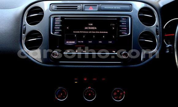 اشتري مستعمل Volkswagen Tiguan White سيارة في Butha Buthe في Butha-Buthe اشتري مستعمل Volkswagen Tiguan White سيارة في Butha Buthe في Butha-Buthe