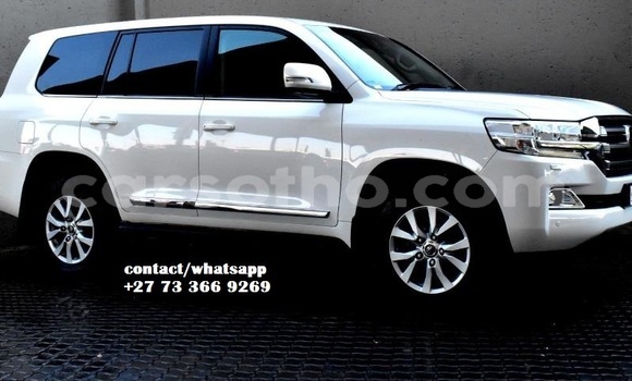 اشتري مستعمل Toyota Land Cruiser White سيارة في Butha Buthe في Butha-Buthe اشتري مستعمل Toyota Land Cruiser White سيارة في Butha Buthe في Butha-Buthe