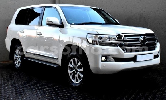 اشتري مستعمل Toyota Land Cruiser White سيارة في Butha Buthe في Butha-Buthe اشتري مستعمل Toyota Land Cruiser White سيارة في Butha Buthe في Butha-Buthe