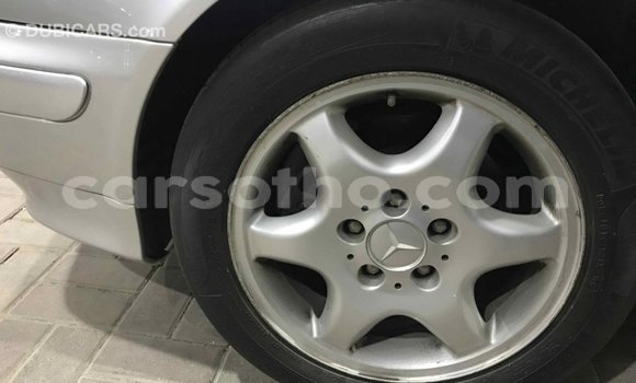 Sayi Imported Mercedes-Benz 190 (W201) Other Mota in Import - Dubai a Maseru Sayi Imported Mercedes-Benz 190 (W201) Other Mota in Import - Dubai a Maseru