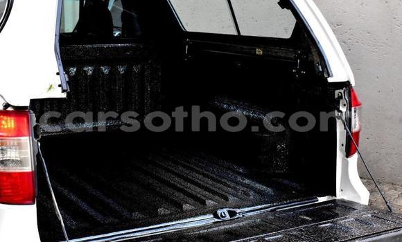 اشتري مستعمل Chevrolet Corsa White سيارة في Butha Buthe في Butha-Buthe اشتري مستعمل Chevrolet Corsa White سيارة في Butha Buthe في Butha-Buthe