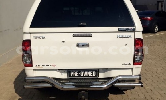اشتري مستعمل Toyota Hilux White سيارة في Butha Buthe في Butha-Buthe اشتري مستعمل Toyota Hilux White سيارة في Butha Buthe في Butha-Buthe