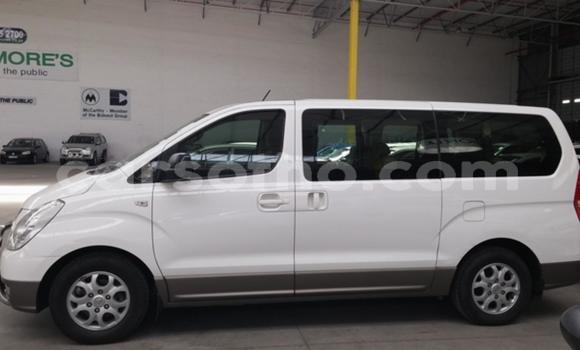 Buy Used Hyundai H1 White Car in Maseru in Maseru Buy Used Hyundai H1 White Car in Maseru in Maseru