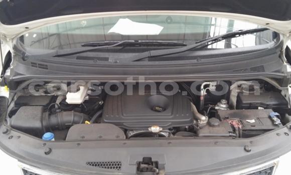 Buy Used Hyundai H1 White Car in Maseru in Maseru Buy Used Hyundai H1 White Car in Maseru in Maseru