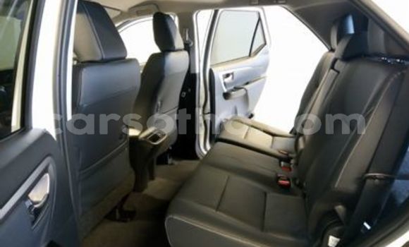 اشتري مستعمل Toyota Fortuner White سيارة في Butha–Buthe في Thaba-Tseka اشتري مستعمل Toyota Fortuner White سيارة في Butha–Buthe في Thaba-Tseka