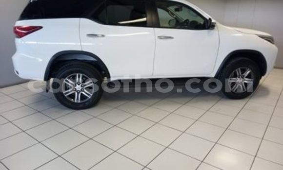 اشتري مستعمل Toyota Fortuner White سيارة في Butha–Buthe في Thaba-Tseka اشتري مستعمل Toyota Fortuner White سيارة في Butha–Buthe في Thaba-Tseka