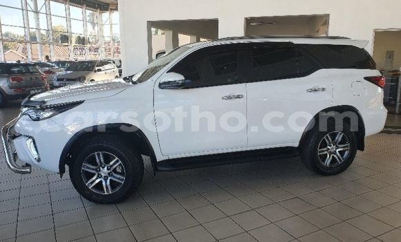 اشتري مستعمل Toyota Fortuner White سيارة في Butha Buthe في Butha-Buthe اشتري مستعمل Toyota Fortuner White سيارة في Butha Buthe في Butha-Buthe