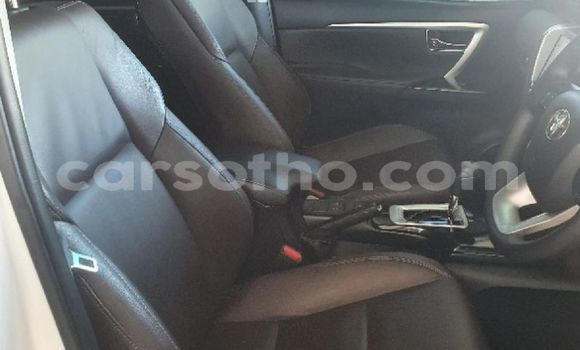اشتري مستعمل Toyota Fortuner White سيارة في Butha Buthe في Butha-Buthe اشتري مستعمل Toyota Fortuner White سيارة في Butha Buthe في Butha-Buthe