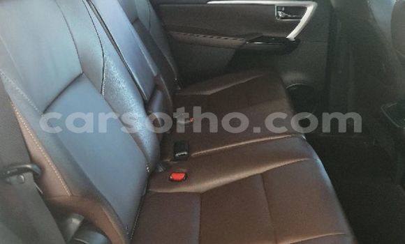 اشتري مستعمل Toyota Fortuner White سيارة في Butha Buthe في Butha-Buthe اشتري مستعمل Toyota Fortuner White سيارة في Butha Buthe في Butha-Buthe