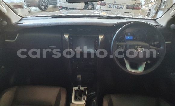 اشتري مستعمل Toyota Fortuner White سيارة في Butha Buthe في Butha-Buthe اشتري مستعمل Toyota Fortuner White سيارة في Butha Buthe في Butha-Buthe