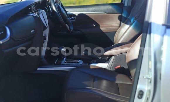 اشتري مستعمل Toyota Fortuner Silver سيارة في Butha Buthe في Butha-Buthe اشتري مستعمل Toyota Fortuner Silver سيارة في Butha Buthe في Butha-Buthe