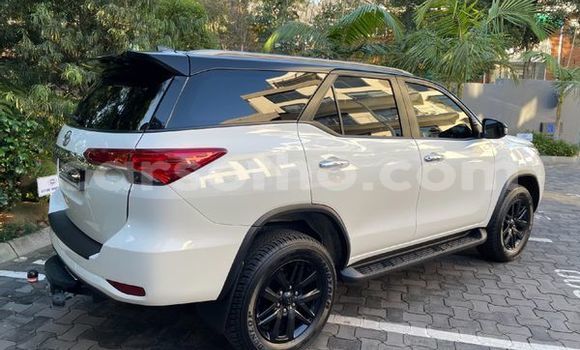 اشتري مستعمل Toyota Fortuner White سيارة في Butha Buthe في Butha-Buthe اشتري مستعمل Toyota Fortuner White سيارة في Butha Buthe في Butha-Buthe