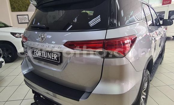 اشتري مستعمل Toyota Fortuner Silver سيارة في Butha Buthe في Butha-Buthe اشتري مستعمل Toyota Fortuner Silver سيارة في Butha Buthe في Butha-Buthe