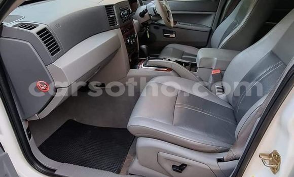 اشتري مستعمل Jeep Grand Cherokee White سيارة في Butha Buthe في Butha-Buthe اشتري مستعمل Jeep Grand Cherokee White سيارة في Butha Buthe في Butha-Buthe