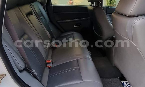اشتري مستعمل Jeep Grand Cherokee White سيارة في Butha Buthe في Butha-Buthe اشتري مستعمل Jeep Grand Cherokee White سيارة في Butha Buthe في Butha-Buthe