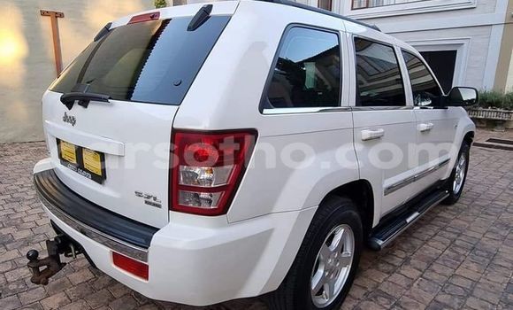 اشتري مستعمل Jeep Grand Cherokee White سيارة في Butha Buthe في Butha-Buthe اشتري مستعمل Jeep Grand Cherokee White سيارة في Butha Buthe في Butha-Buthe