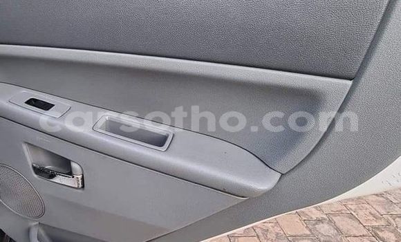 اشتري مستعمل Jeep Grand Cherokee White سيارة في Butha Buthe في Butha-Buthe اشتري مستعمل Jeep Grand Cherokee White سيارة في Butha Buthe في Butha-Buthe