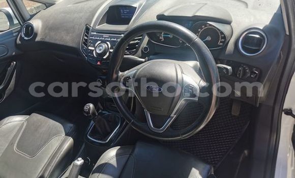 اشتري مستعمل Ford Fiesta White سيارة في Maseru في Maseru اشتري مستعمل Ford Fiesta White سيارة في Maseru في Maseru