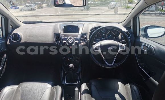 اشتري مستعمل Ford Fiesta White سيارة في Maseru في Maseru اشتري مستعمل Ford Fiesta White سيارة في Maseru في Maseru