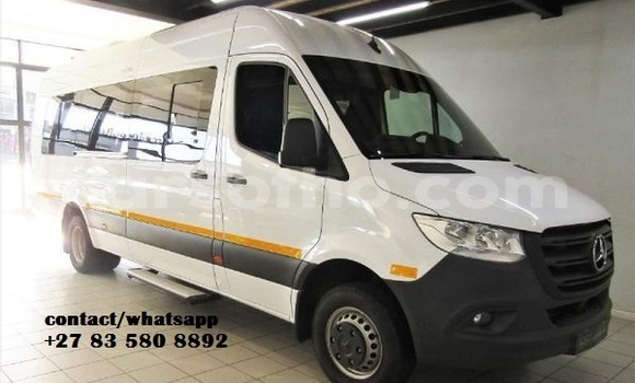 اشتري مستعمل Mercedes-Benz 190 White سيارة في Butha Buthe في Butha-Buthe اشتري مستعمل Mercedes-Benz 190 White سيارة في Butha Buthe في Butha-Buthe