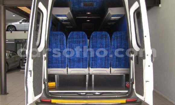 اشتري مستعمل Mercedes-Benz 190 White سيارة في Butha Buthe في Butha-Buthe اشتري مستعمل Mercedes-Benz 190 White سيارة في Butha Buthe في Butha-Buthe