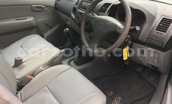 اشتري مستعمل Toyota Hilux White سيارة في Butha Buthe في Butha-Buthe اشتري مستعمل Toyota Hilux White سيارة في Butha Buthe في Butha-Buthe