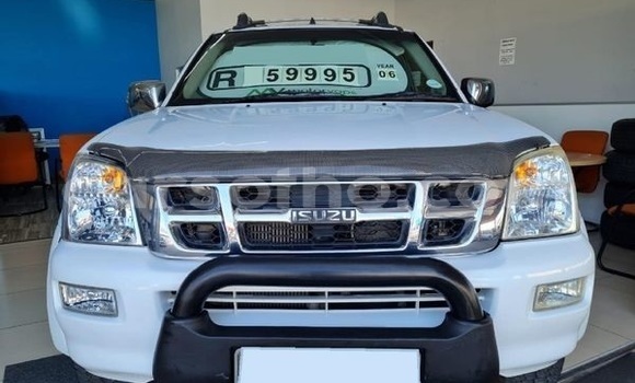 اشتري مستعمل Isuzu KB White سيارة في Butha Buthe في Butha-Buthe اشتري مستعمل Isuzu KB White سيارة في Butha Buthe في Butha-Buthe