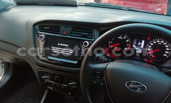 اشتري مستعمل Hyundai i20 White سيارة في Butha Buthe في Butha-Buthe اشتري مستعمل Hyundai i20 White سيارة في Butha Buthe في Butha-Buthe
